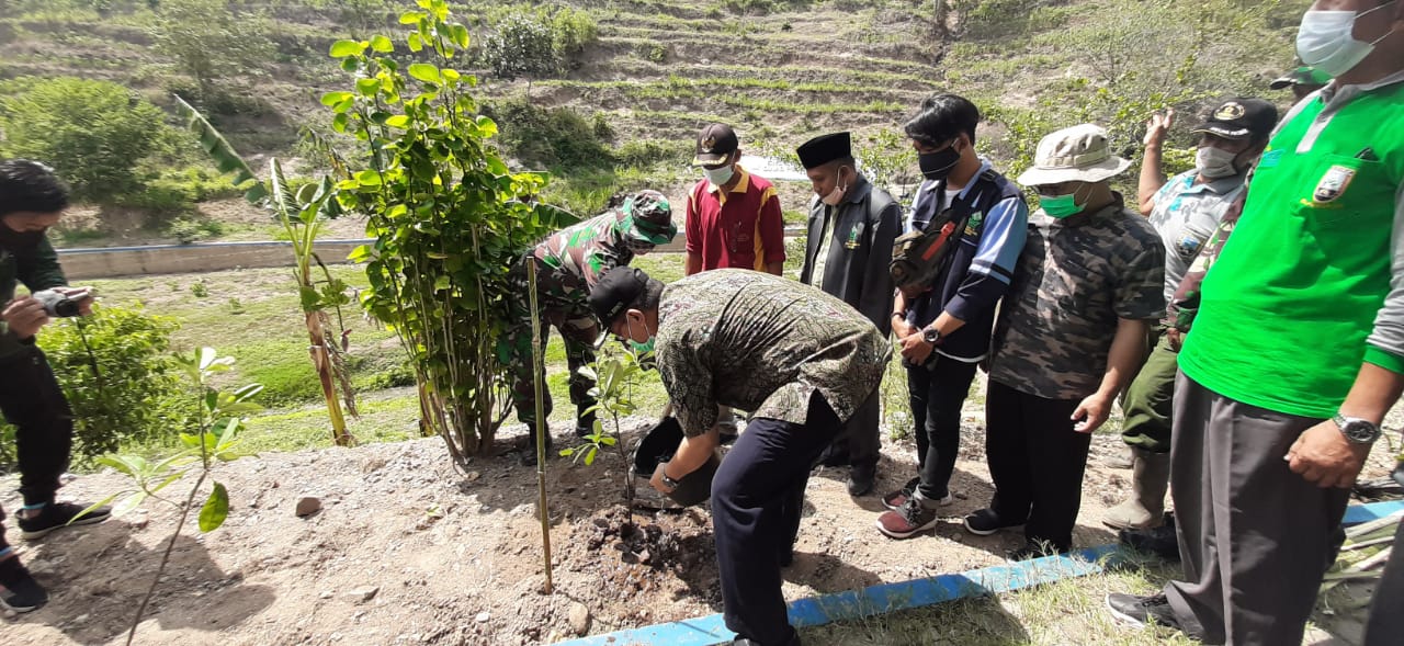 KKN UIN Walisongo Sulap Waduk Long Strorage Pancur Rembang