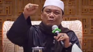 Yahya Waloni; Internet