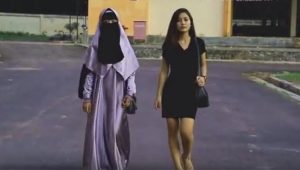Wanita Cantik Bercadar