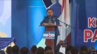 moeldoko-pakai-jaket-demokrat Moeldoko Pakai Jas Demokrat