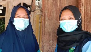 Sanja Planet NUFO Membagikan Daging Kurban ke Warga Mlagen