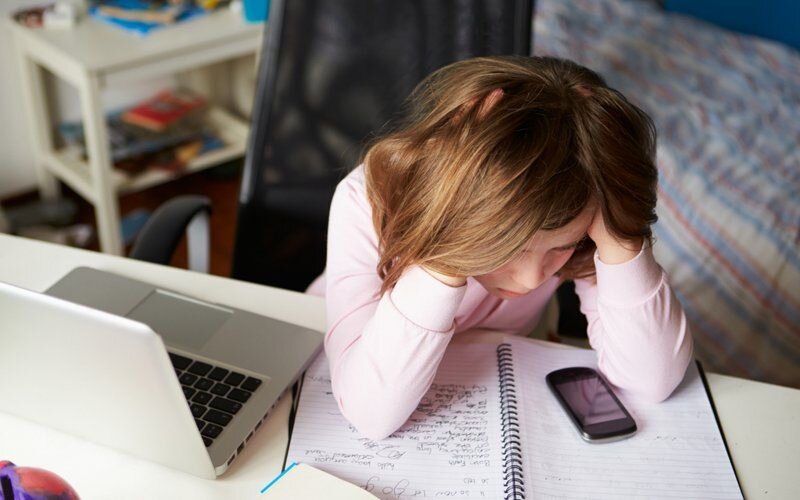 Perempuan-dan-Media-Sosial