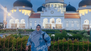 Dr. Tiyas Vika Widyastuti, S.H., M.H