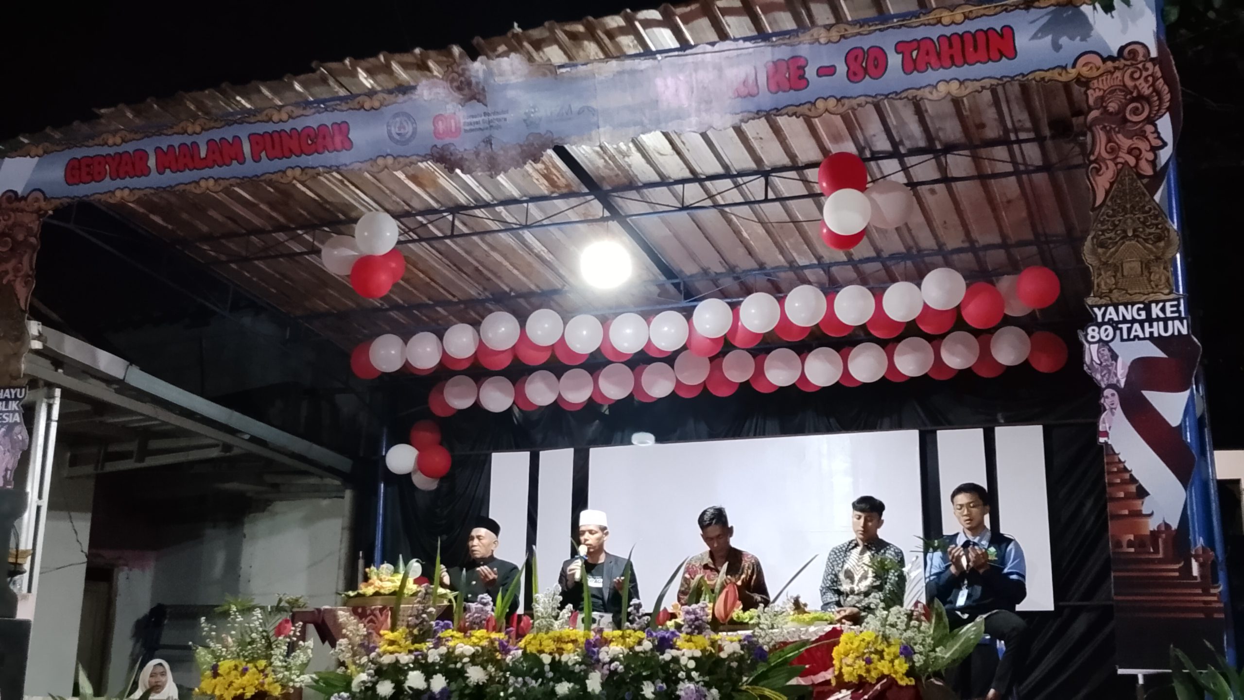 tirakatan HUT RI ke-80